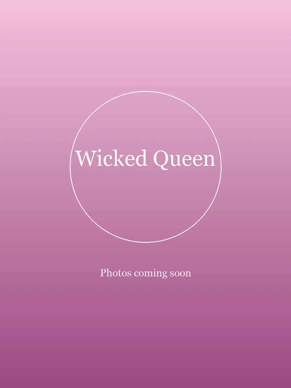 Wicked Queen party character in Chicago